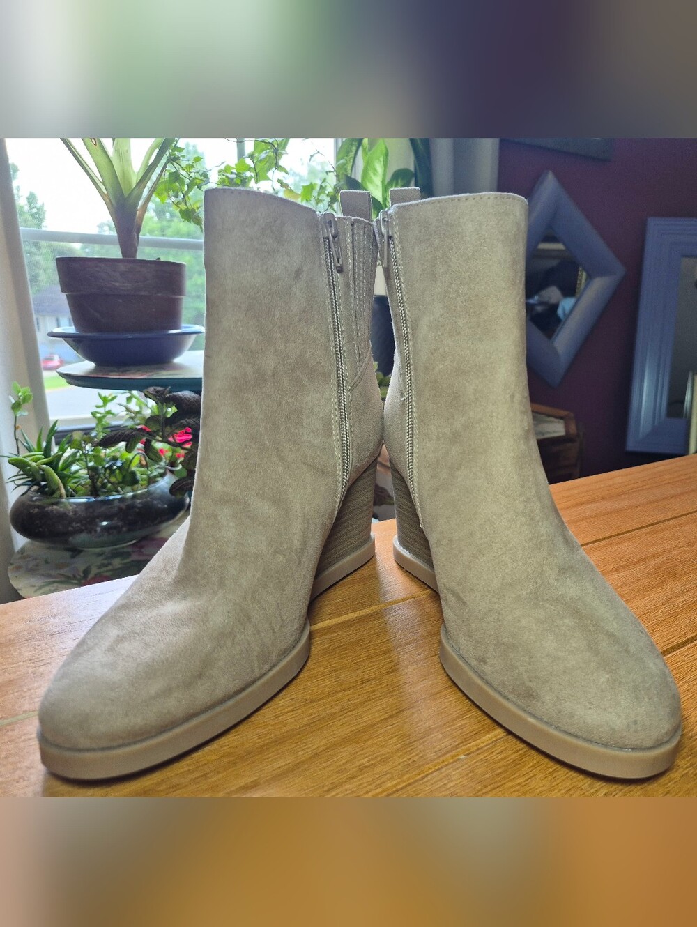Universal Thread Women's Cypress Wedge Boots - Size 8.5 - Picture 2 of 6